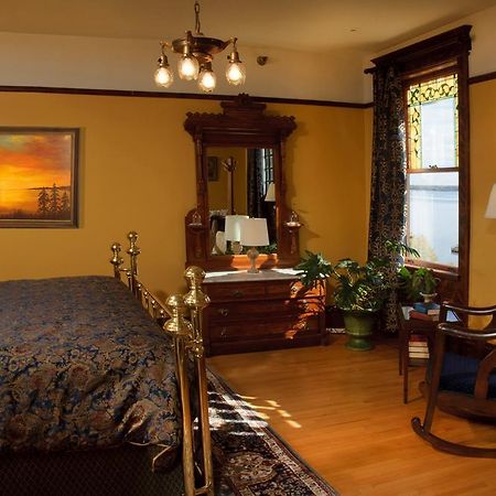Old Rittenhouse Inn Bayfield Exteriör bild