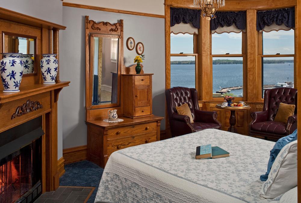 Old Rittenhouse Inn Bayfield Exteriör bild